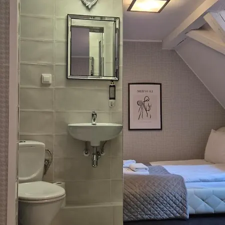 Fregata Bed & Breakfast Zagorze Slaskie Exterior photo