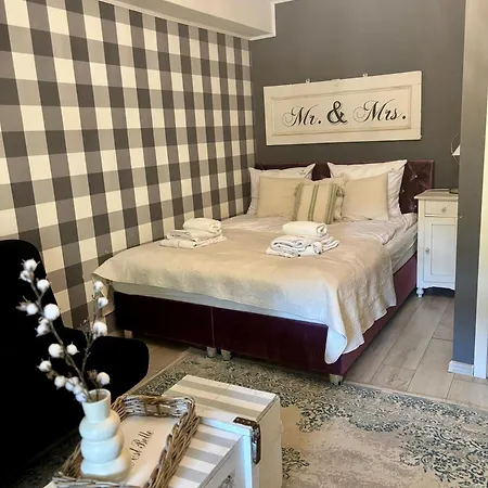 Fregata Bed & Breakfast Zagorze Slaskie Exterior photo